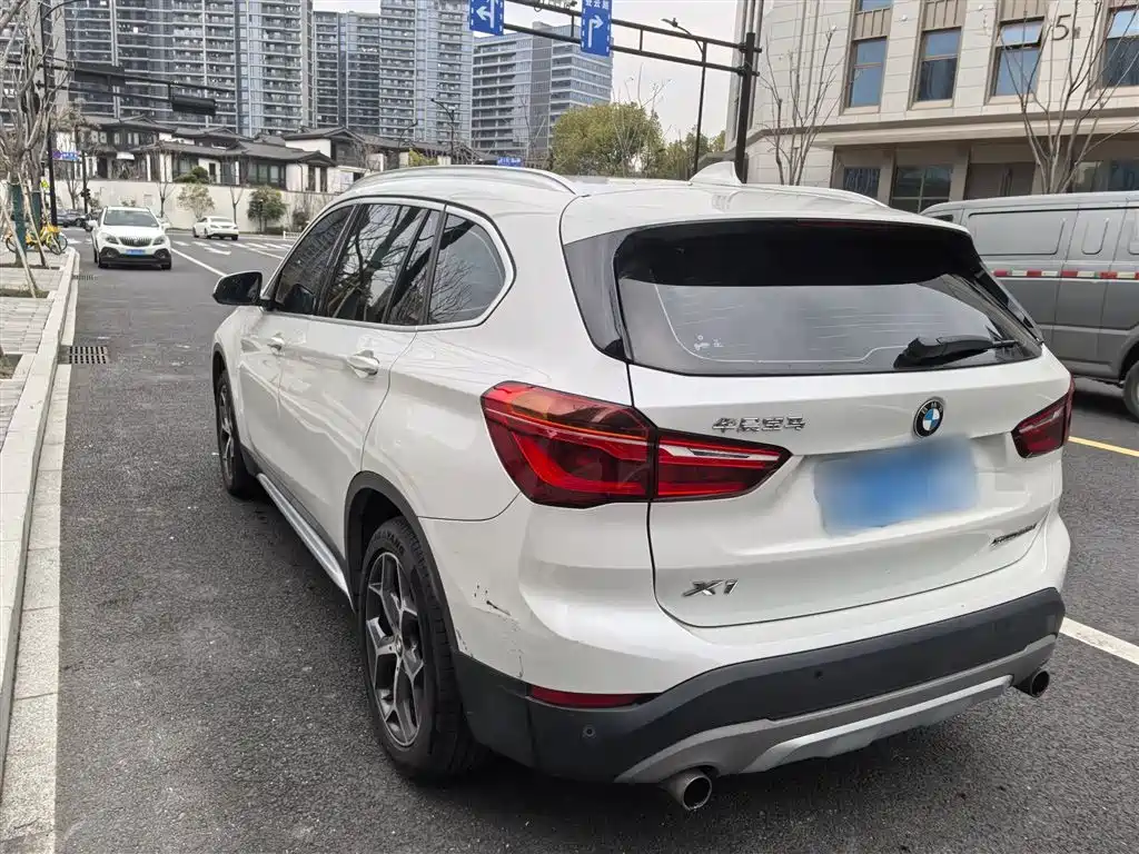 BMW X1 2019 xDrive20Li Exclusive Model купить на сайте DeffCars