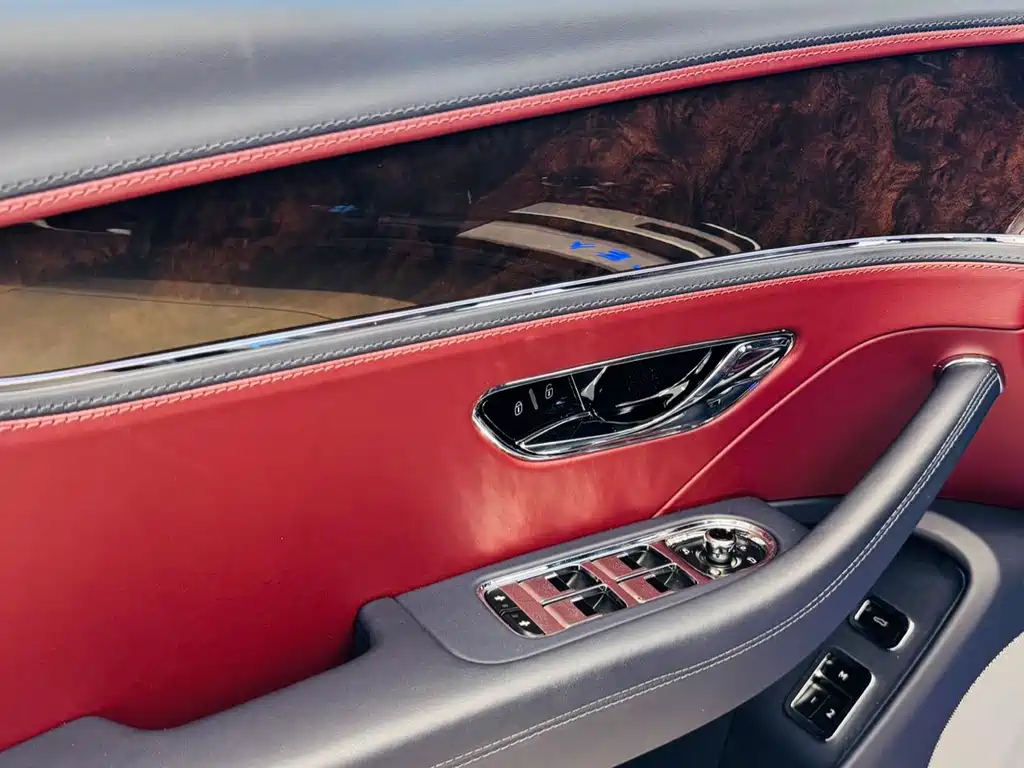 Flying Spur 2021 4.0T V8 Standard Edition купить на сайте DeffCars