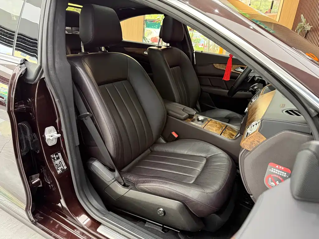 Mercedes CLS 2012 300 CGI купить на сайте DeffCars