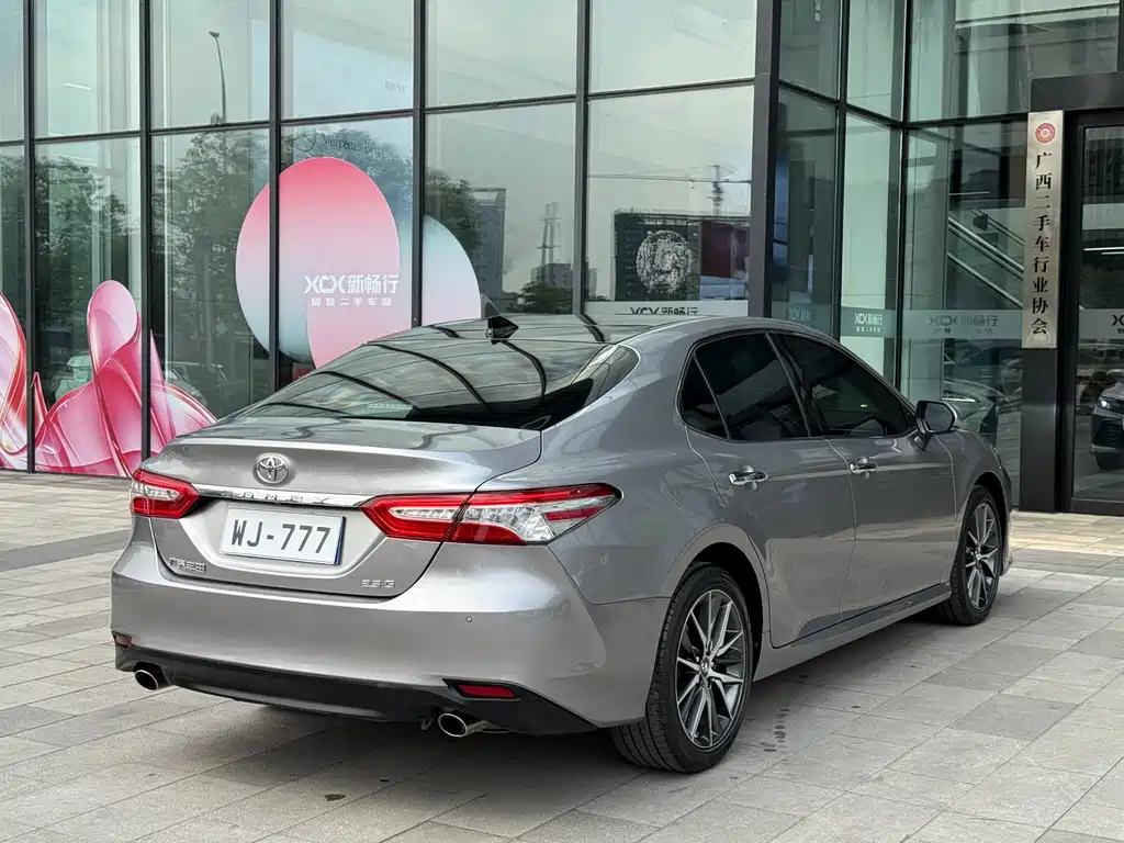 Camry 2021 2.5G Deluxe Edition купить на сайте DeffCars