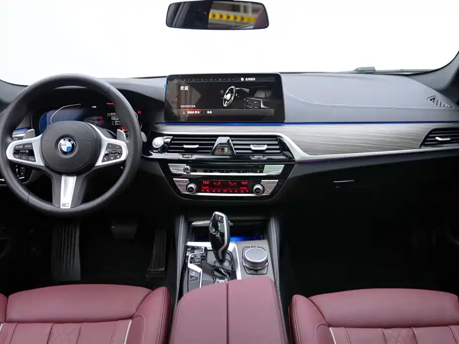 BMW 5 Series 2022 Facelift 2 530Li Exclusive M Sports Package купить на сайте DeffCars