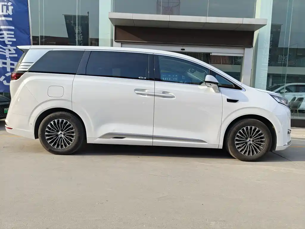 Denza D9 2025 DM-i smart driving version 1020 four-wheel drive flagship model купить на сайте DeffCars