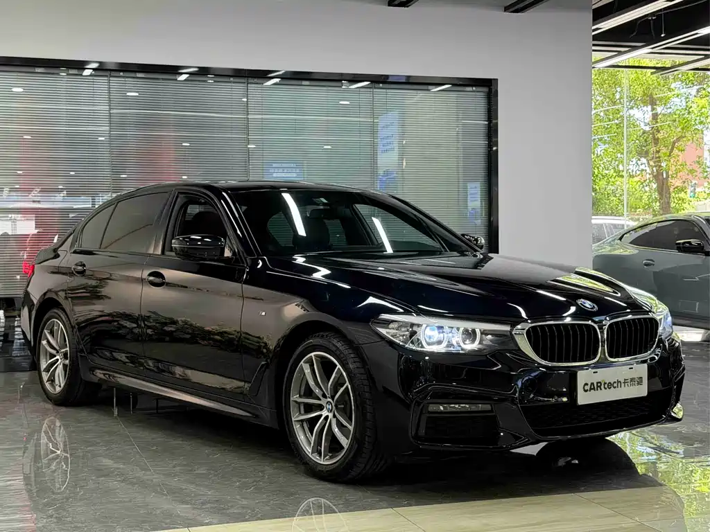 BMW 5 Series 2019 525Li M Sports Package купить на сайте DeffCars