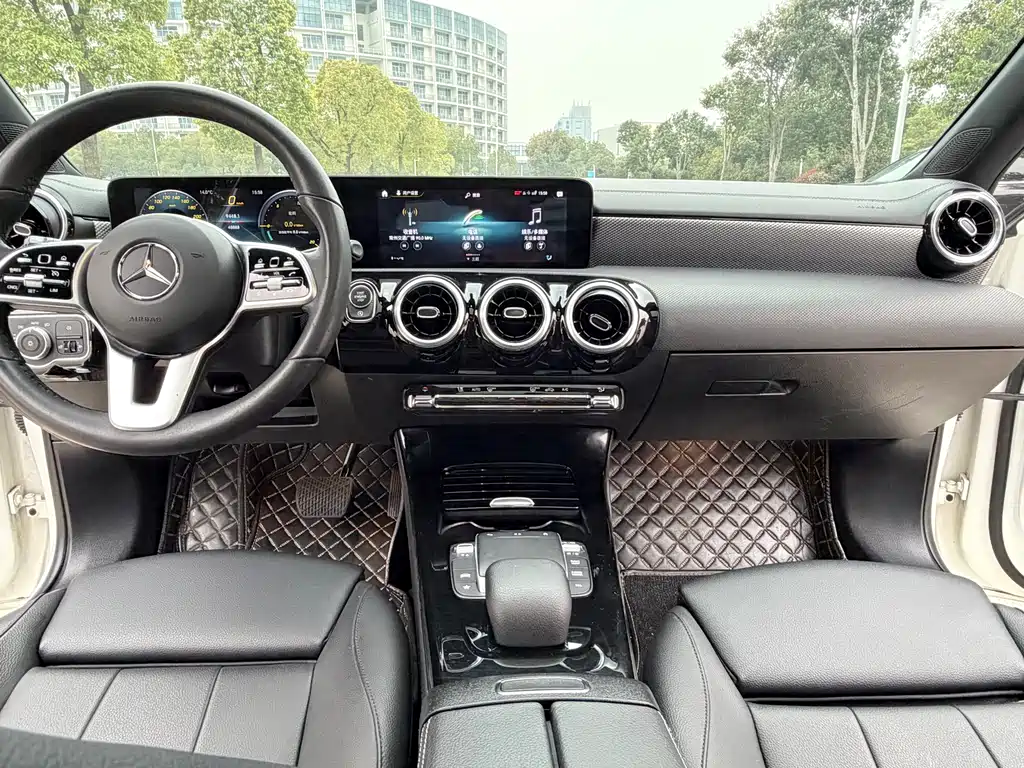 Mercedes-Benz A-Class 2022 A 180 L Sports Sedan купить на сайте DeffCars