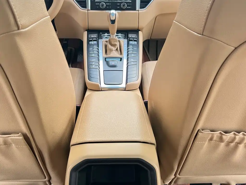 Macan 2014 Macan 2.0T купить на сайте DeffCars