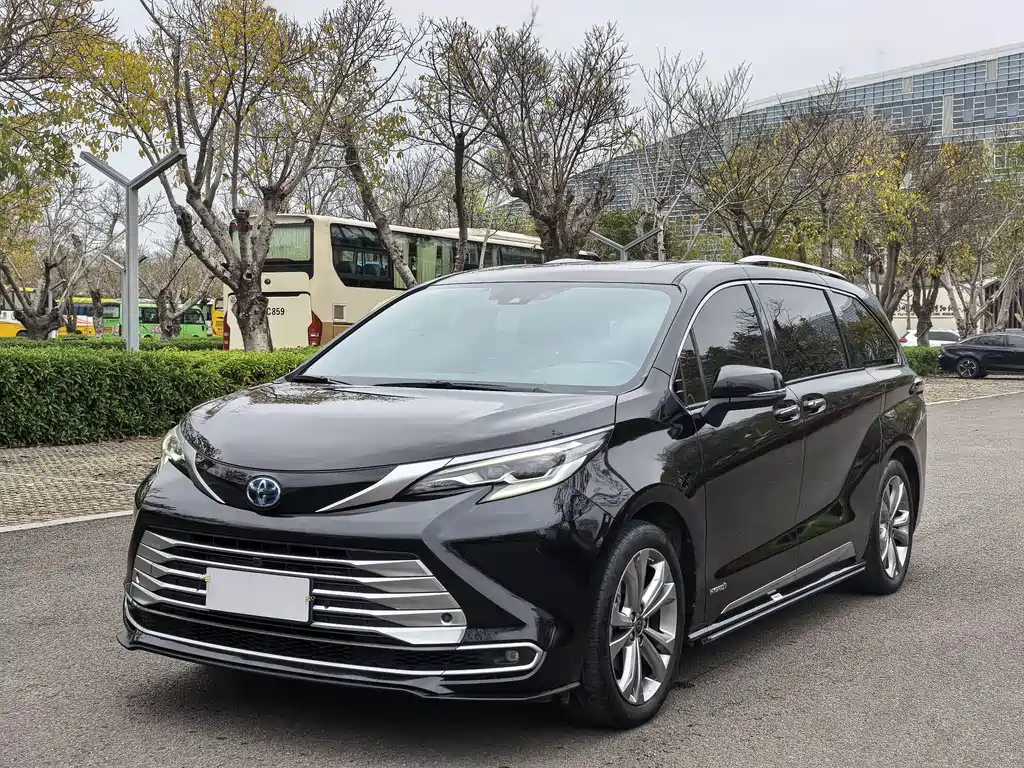 SIENNA 2023 2.5L Hybrid Platinum Edition купить на сайте DeffCars