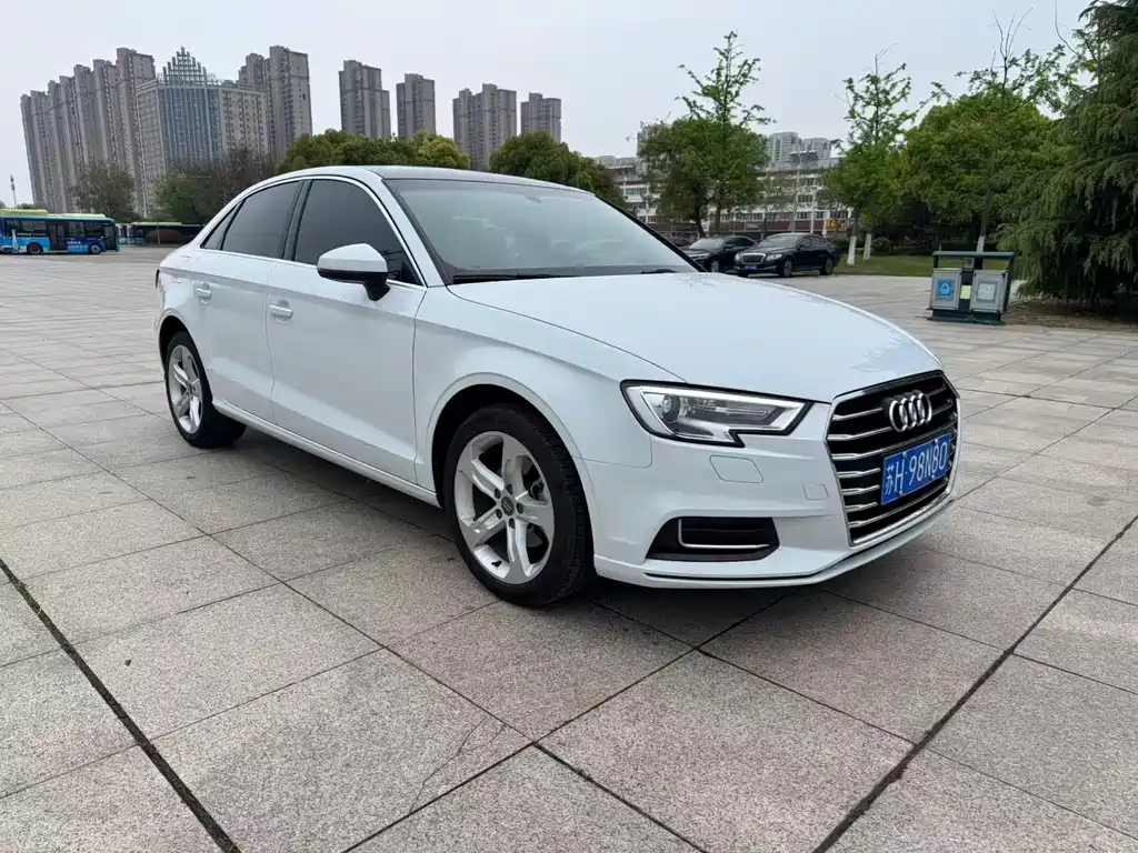 Audi A3 2020 Sportback 35 TFSI Fashion Type National VI купить на сайте DeffCars