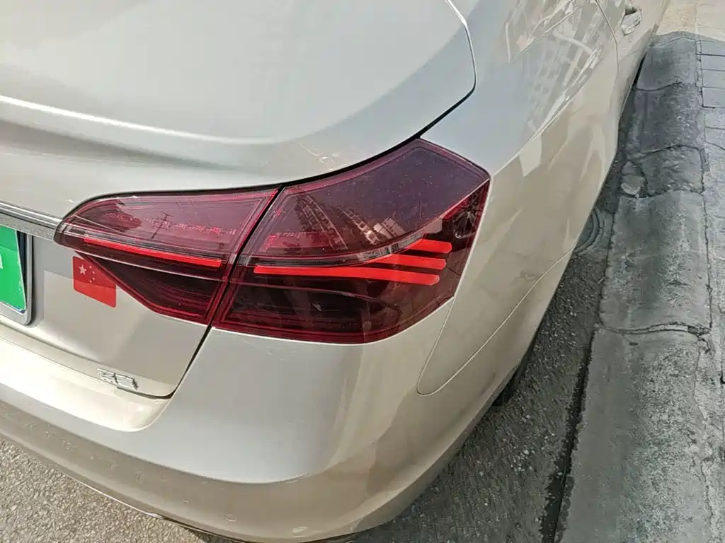 Emgrand 2020 1.5L CVT upward version купить на сайте DeffCars
