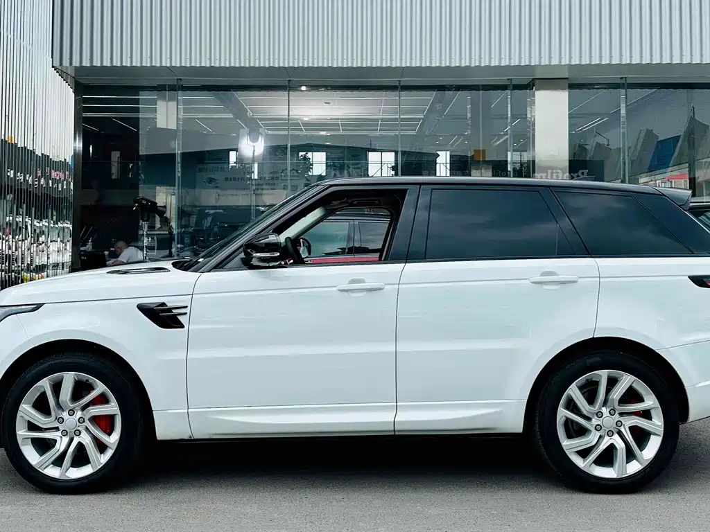 Range Rover Sport 2020 3.0 L6 HSE DYNAMIC купить на сайте DeffCars