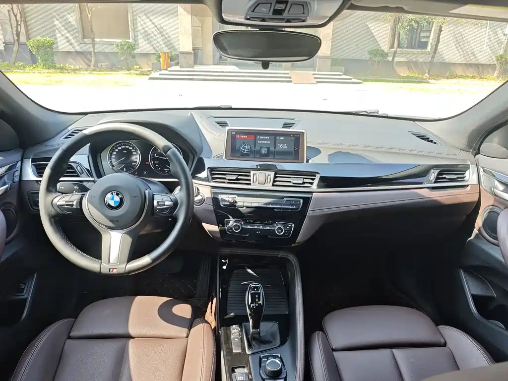 BMW X2 2020 sDrive25i Leading M Off-Road Package купить на сайте DeffCars