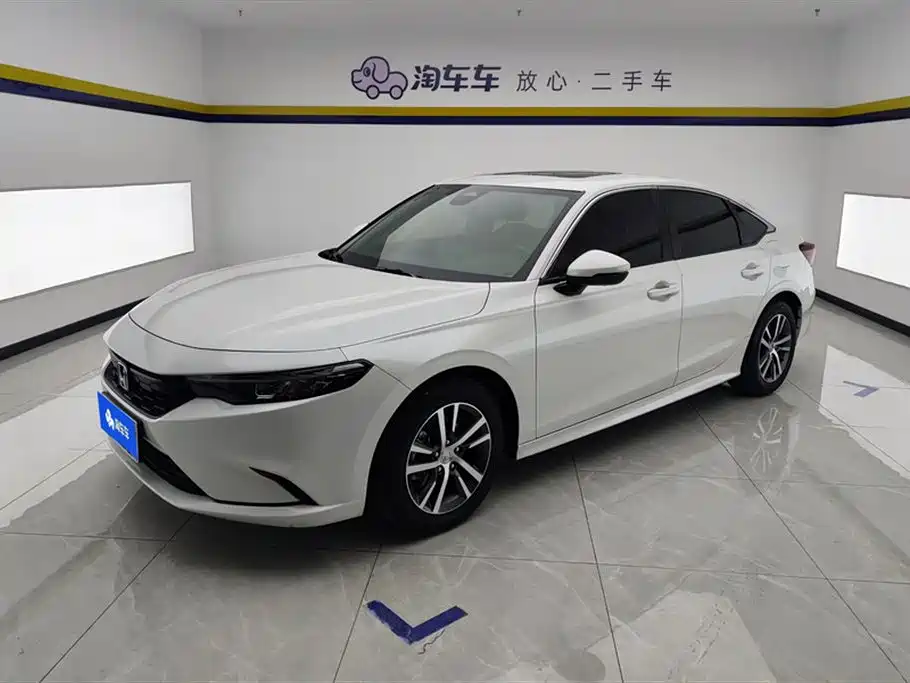 Model 2023 240TURBO CVT Leading Edition купить на сайте DeffCars
