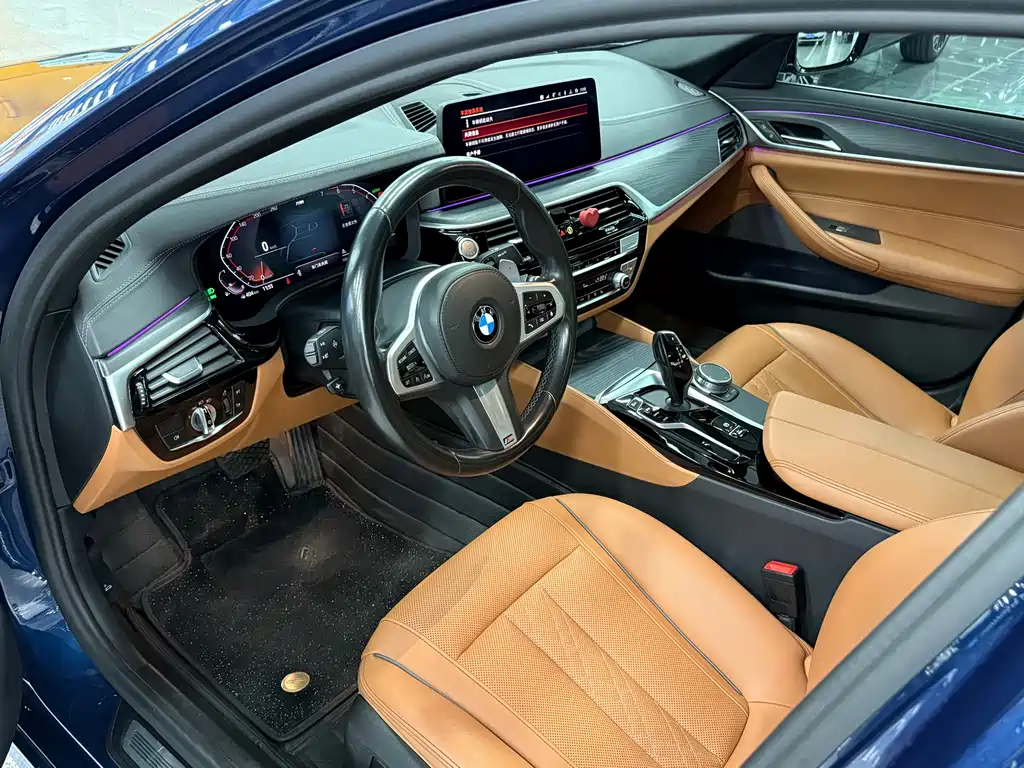 BMW 5 Series 2021 530Li Leading M Sports Package купить на сайте DeffCars