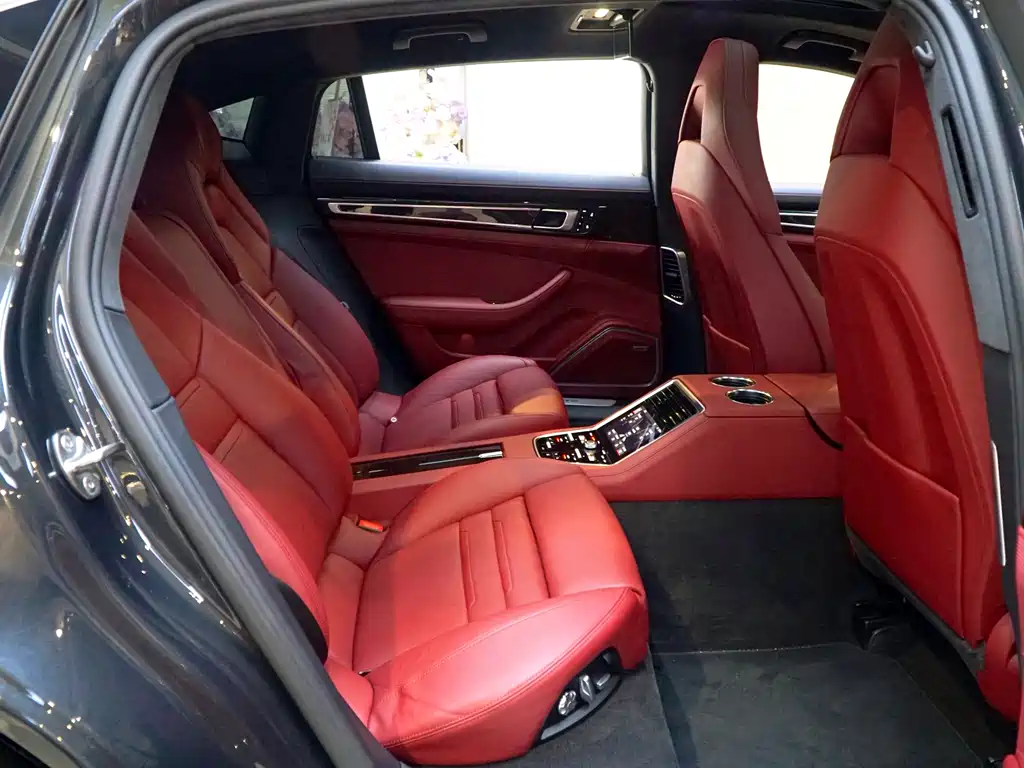 Panamera 2017 Panamera Turbo Executive Extended Edition 4.0T купить на сайте DeffCars