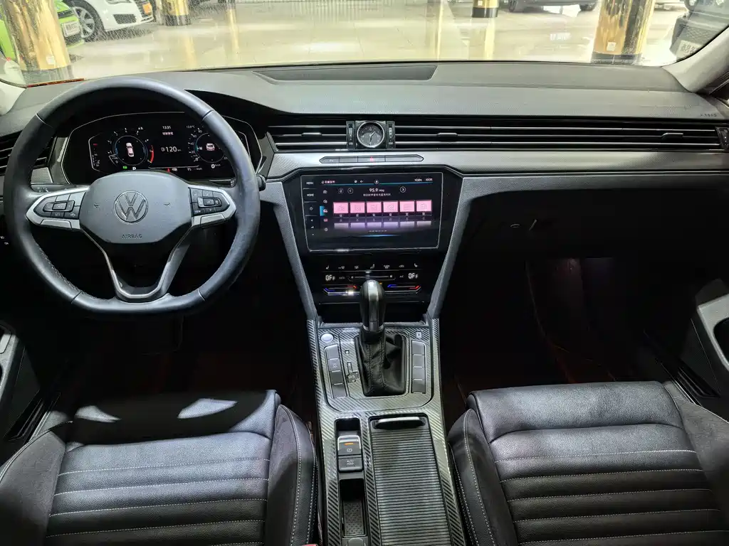 Magotan 2020 330TSI DSG leading model купить на сайте DeffCars