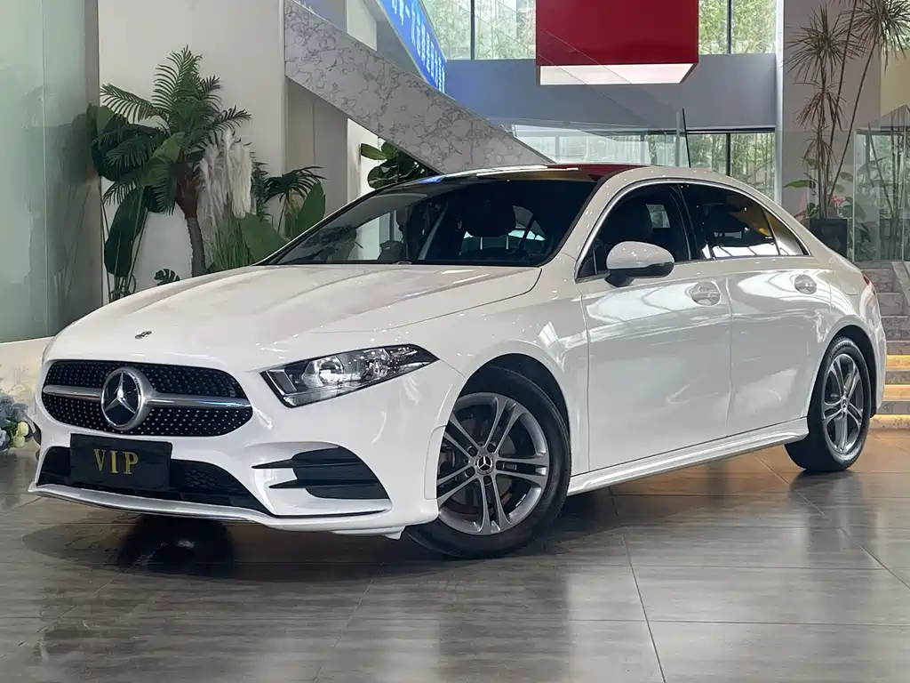 Mercedes-Benz A-Class 2022 facelift A 180 L sports sedan купить на сайте DeffCars