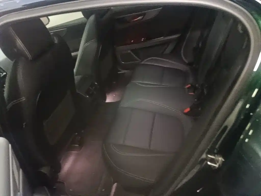 Jaguar XEL 2021 2.0T 200PS R-DYNAMIC Youth Sports Edition купить на сайте DeffCars