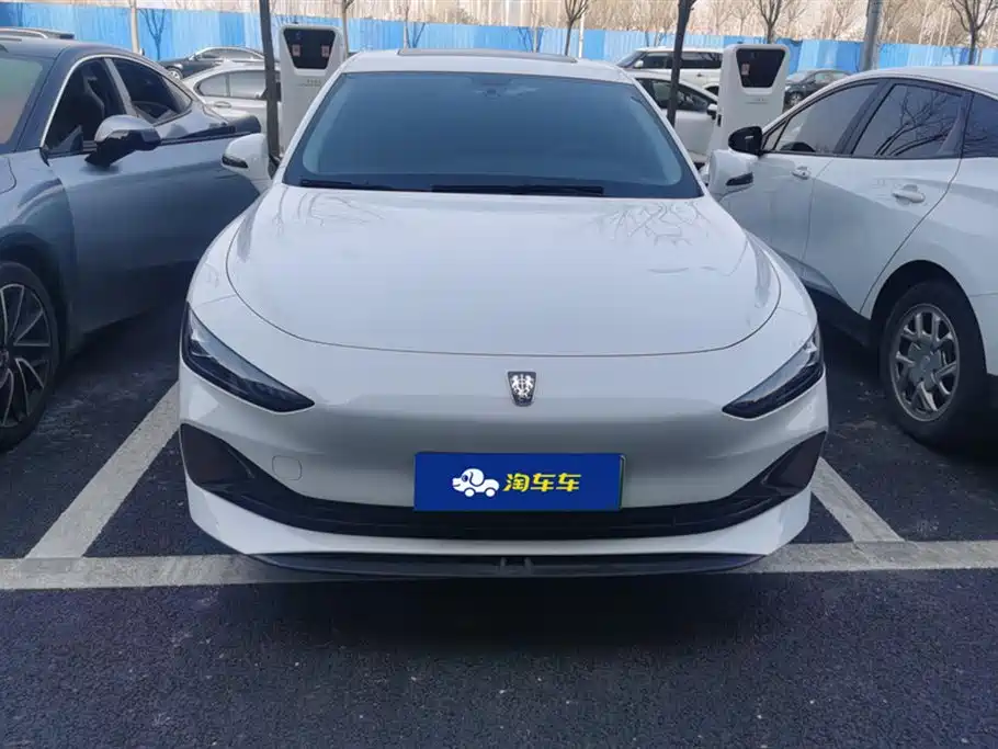 Roewe D7 2023 DMH 125km Beyond Edition купить на сайте DeffCars