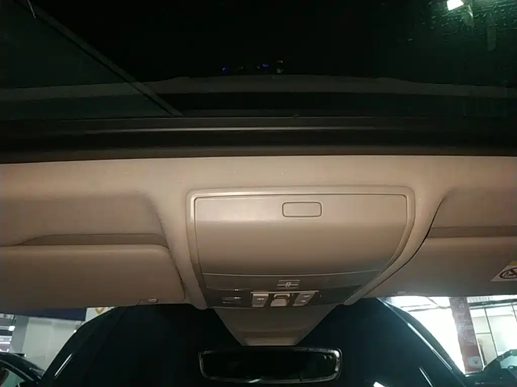 Tiguan L 2023 330TSI automatic two-wheel drive R-Line flagship version купить на сайте DeffCars