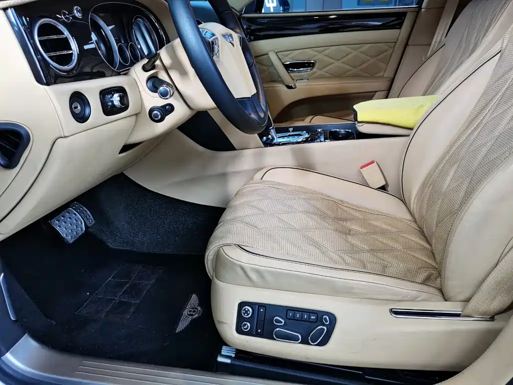 Flying Spur 2016 4.0T V8 Standard Edition купить на сайте DeffCars