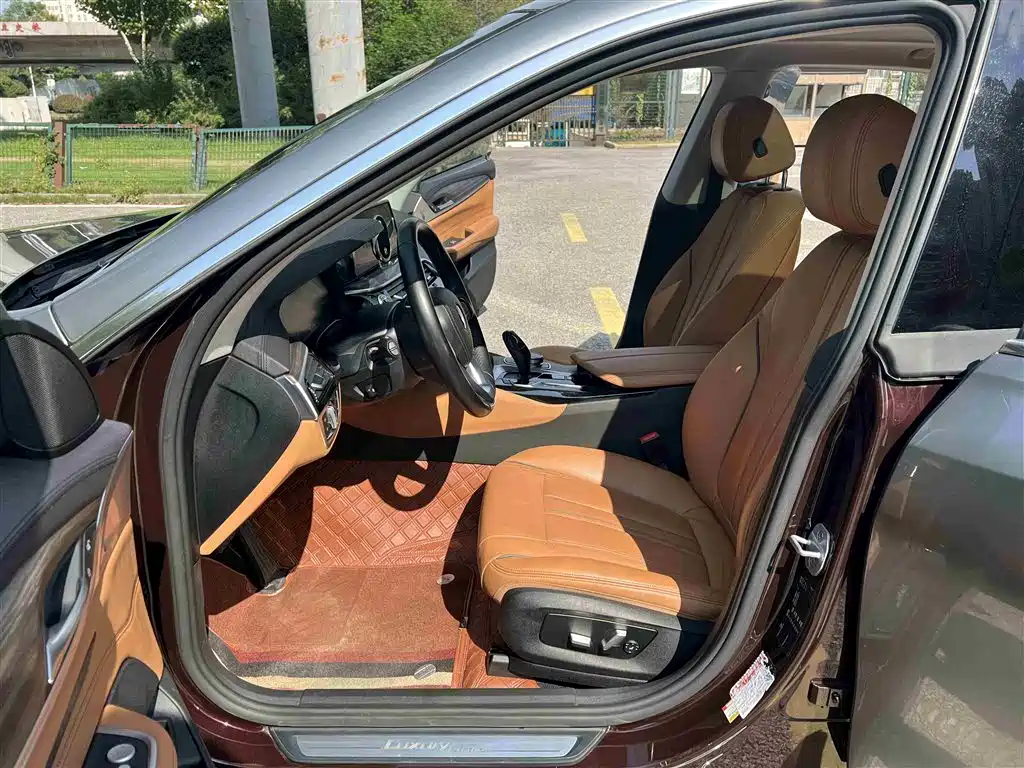 BMW 6 Series GT 2018 630i Luxury Design Package купить на сайте DeffCars