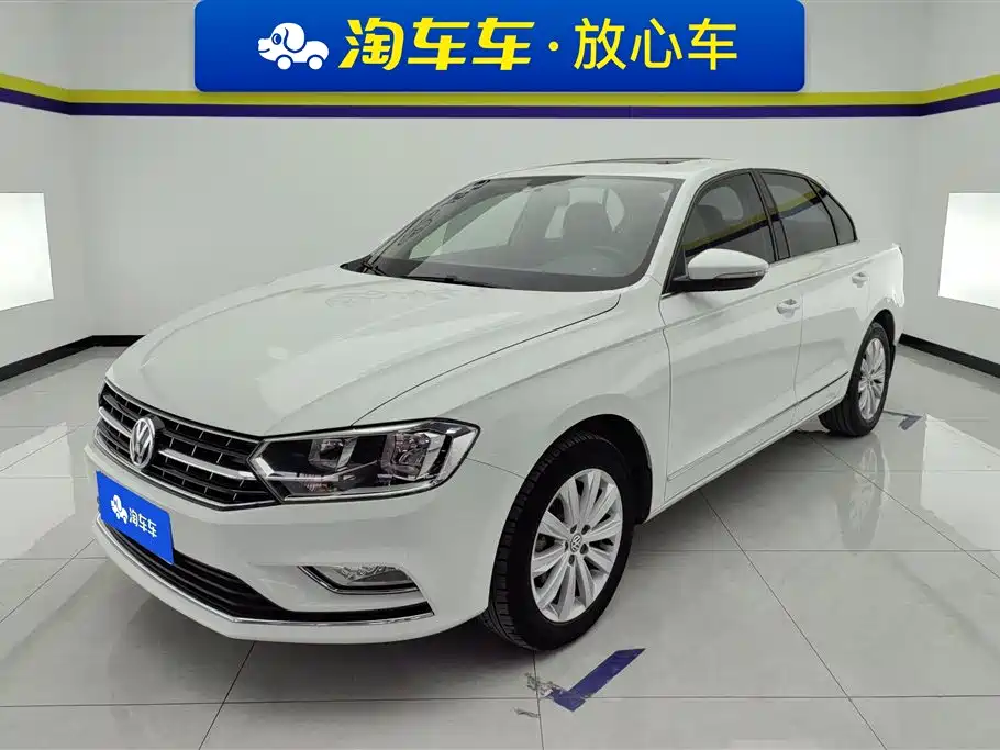 Bora 2018 1.5L manual comfort model купить на сайте DeffCars