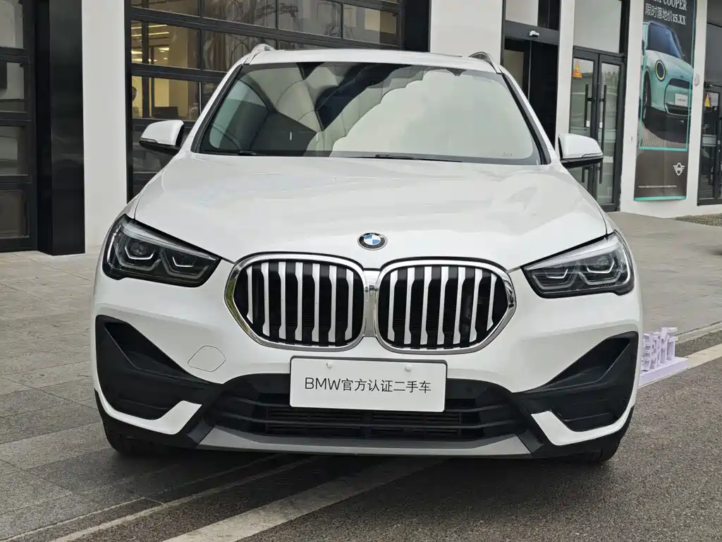 BMW X1 2022 sDrive25Li Leading Model купить на сайте DeffCars