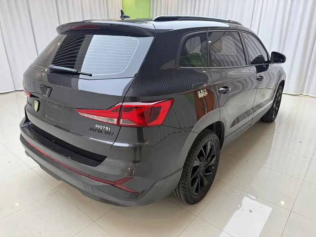 JETTA VS7 2022 280TSI automatic high-gloss version купить на сайте DeffCars