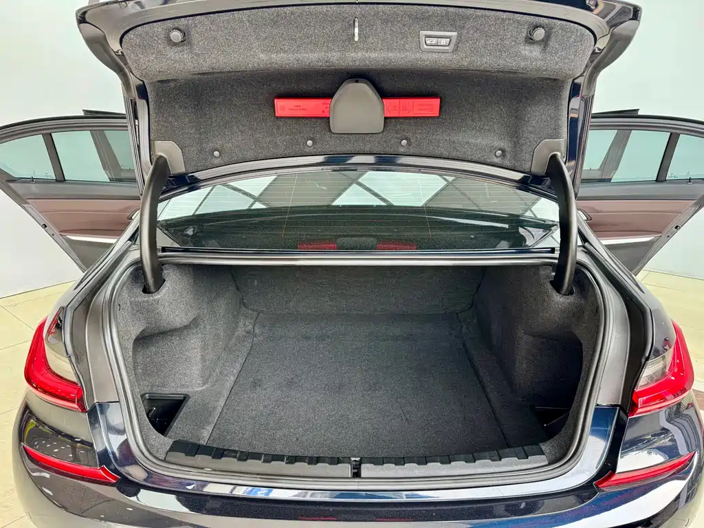 BMW 3 Series 2022 325Li M Sports Package купить на сайте DeffCars