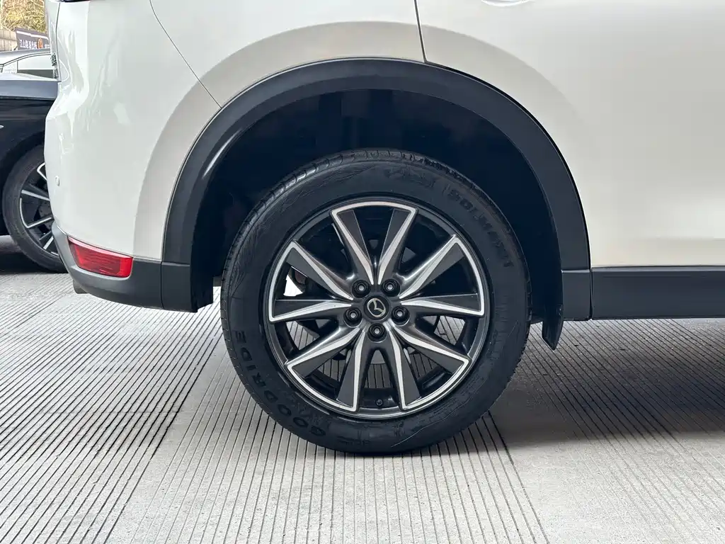 Mazda CX-5 2017 2.5L automatic four-wheel drive smart model, National V купить на сайте DeffCars