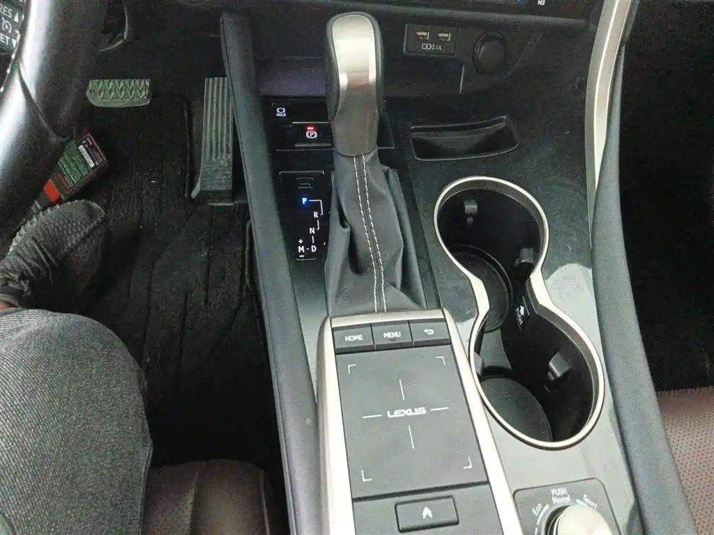 Lexus RX 2020 facelift 300 two-wheel drive elite version купить на сайте DeffCars