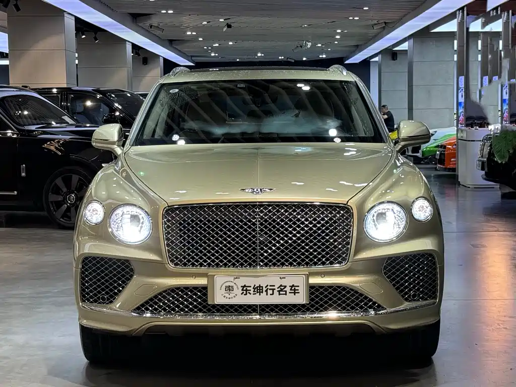 Bentayga 2021 4.0T V8 купить на сайте DeffCars
