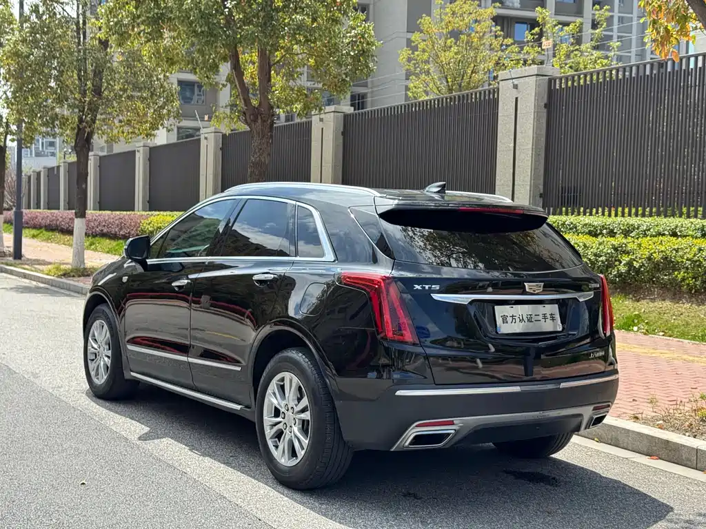 Cadillac XT5 2022 2.0T four-wheel drive luxury model купить на сайте DeffCars