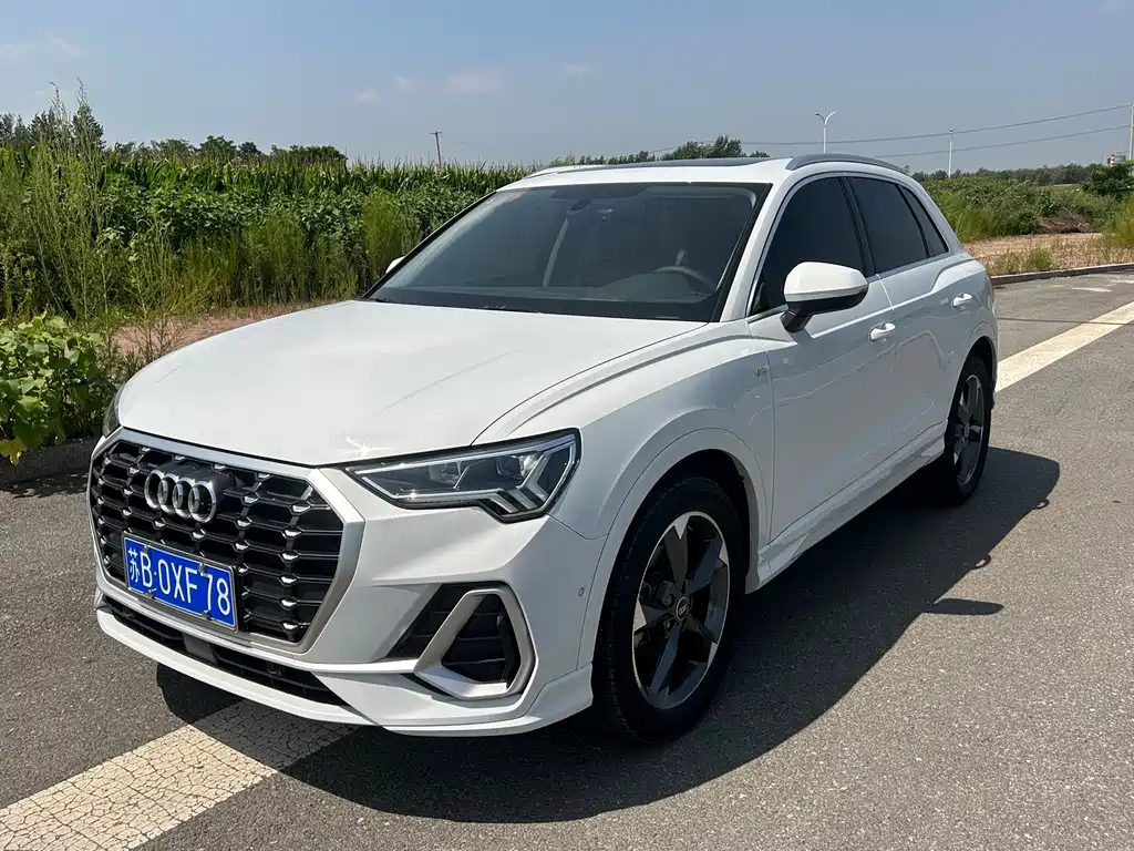 Audi Q3 2022 35 TFSI Fashionable and Dynamic купить на сайте DeffCars