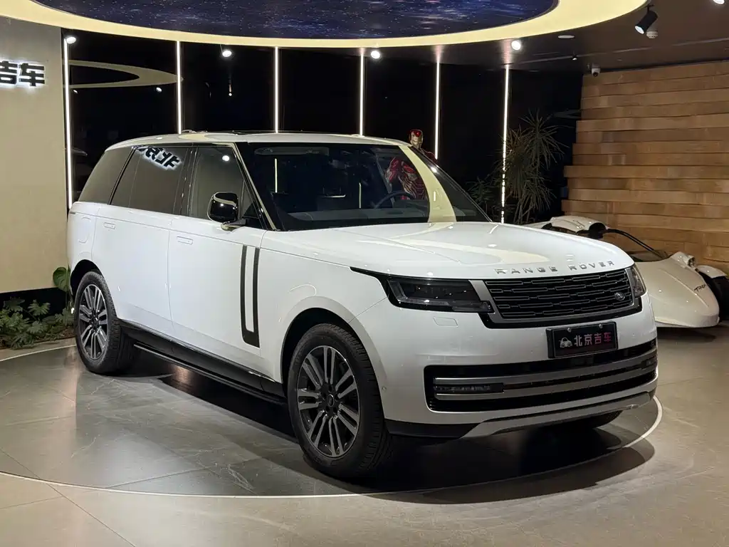 Range Rover 2024 3.0 L6 400PS Extended Edition купить на сайте DeffCars