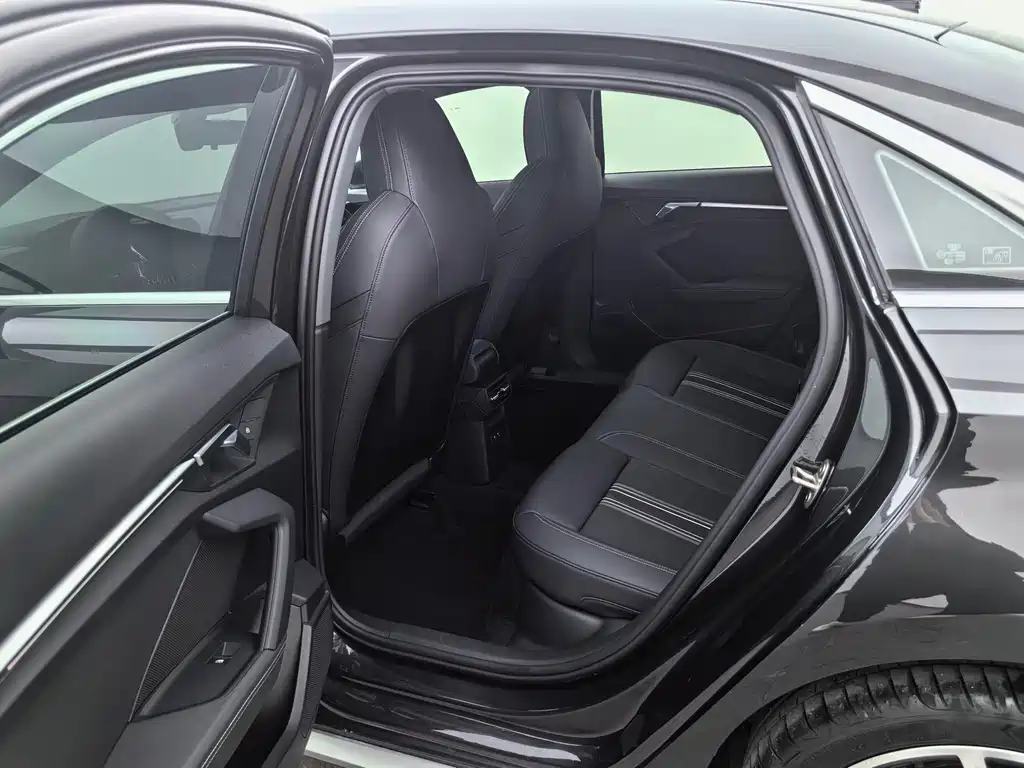 Audi A3 2024 A3L Limousine 35 TFSI Fashionable and Sporty купить на сайте DeffCars