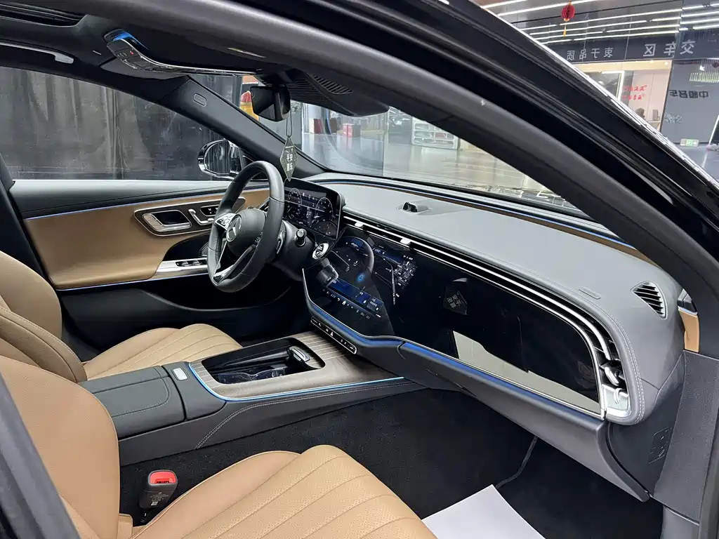 Mercedes-Benz E-Class 2024 E 300 L Luxury Model купить на сайте DeffCars