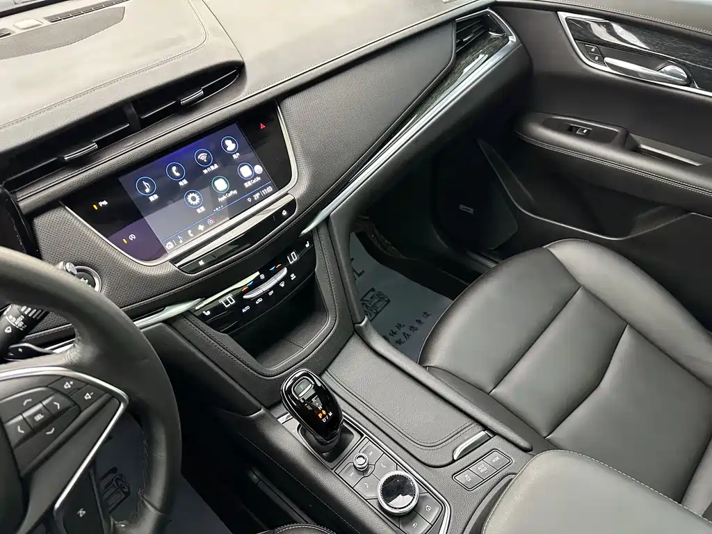 Cadillac XT5 2022 2.0T two-wheel drive luxury model купить на сайте DeffCars
