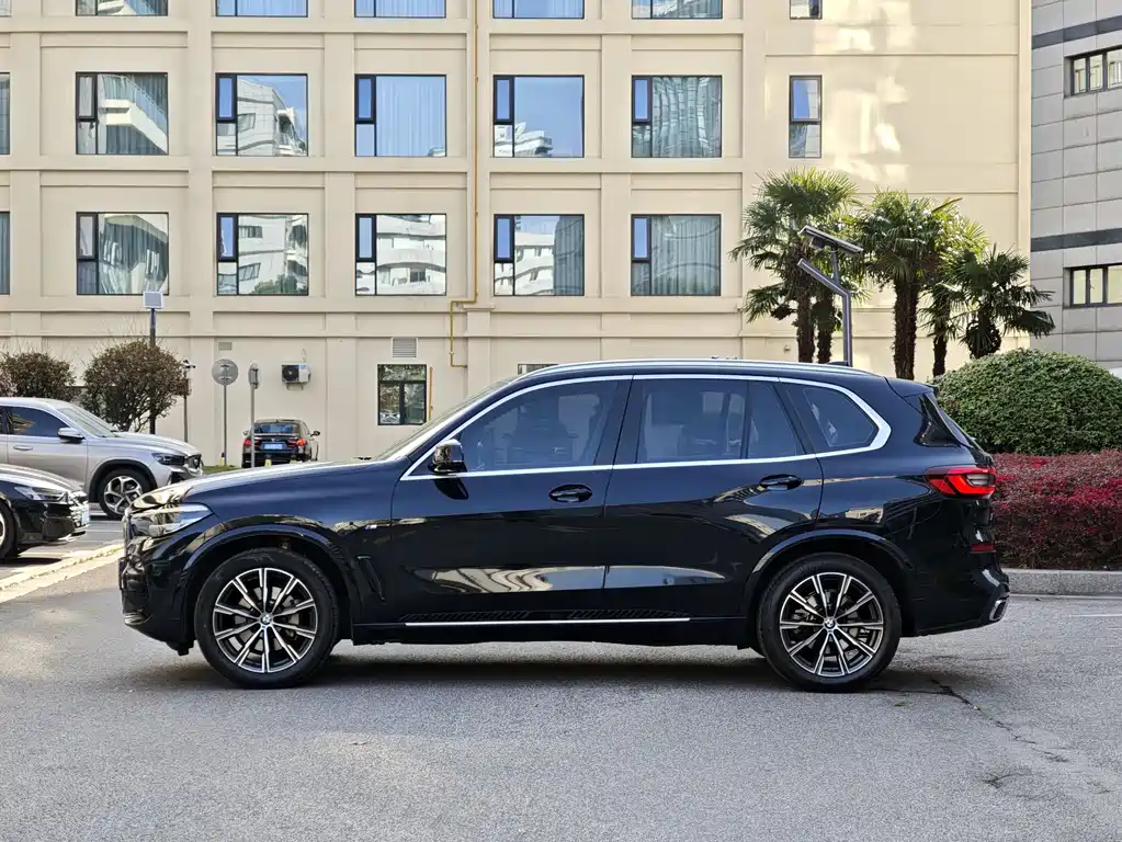 BMW X5 imported 2021 xDrive30i M sports package купить на сайте DeffCars