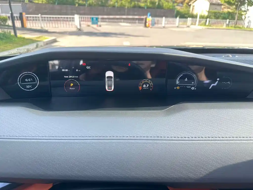 Changan UNI-V 2023 1.5T sports version купить на сайте DeffCars