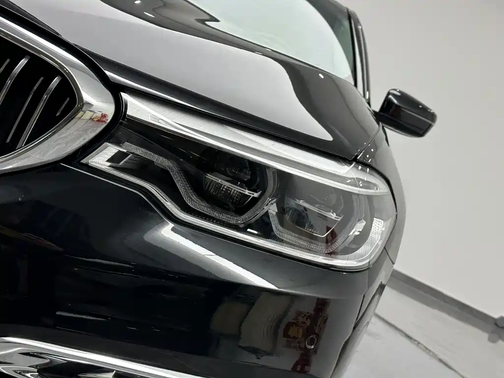 BMW 5 Series 2018 Facelift 530Li Exclusive Luxury Package купить на сайте DeffCars