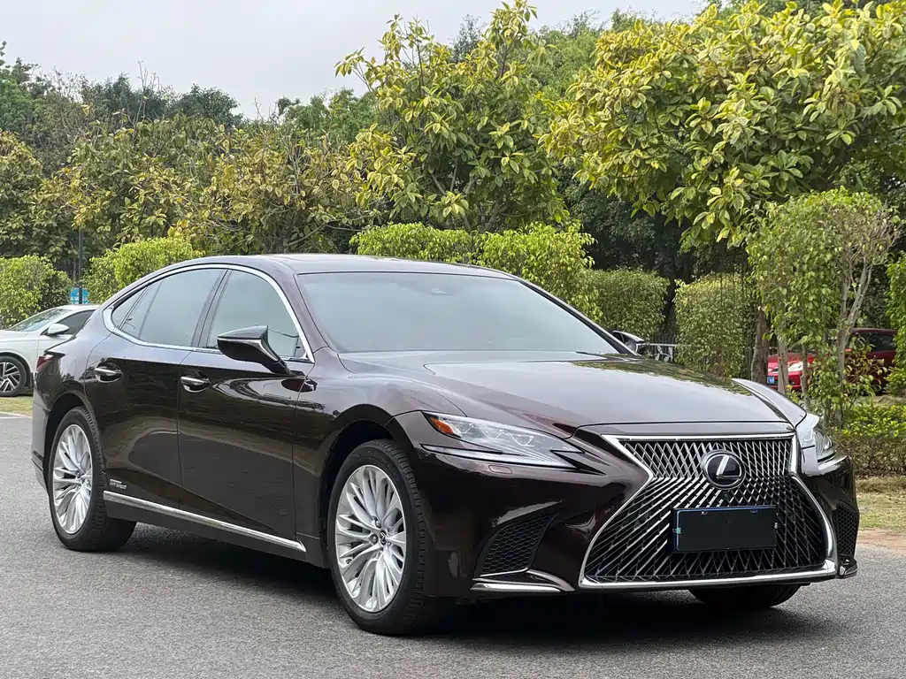 Lexus LS 2018 500h Executive Edition National V купить на сайте DeffCars