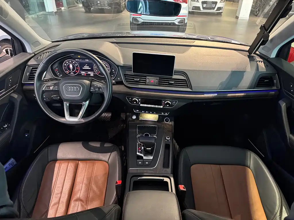 Audi Q5L 2020 45 TFSI exclusive and elegant model купить на сайте DeffCars