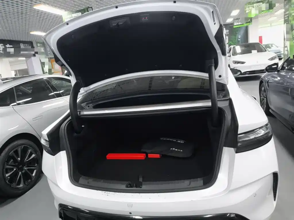Seal 2022 700km long range rear-wheel drive version купить на сайте DeffCars