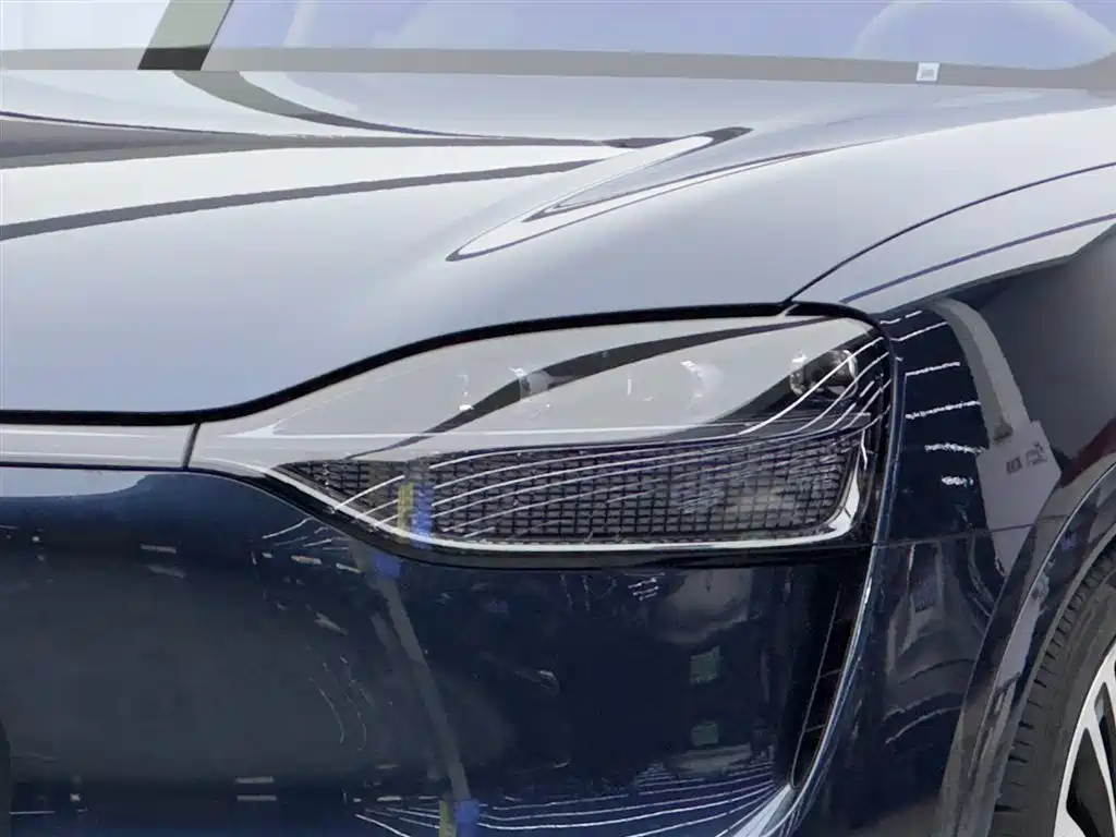 Wenjie M9 2025 extended range Ultra version 52kWh 5-seat version (192-line lidar) купить на сайте DeffCars