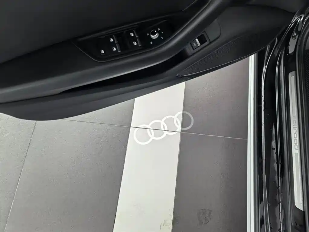 Audi A4 imported 2023 allroad quattro купить на сайте DeffCars