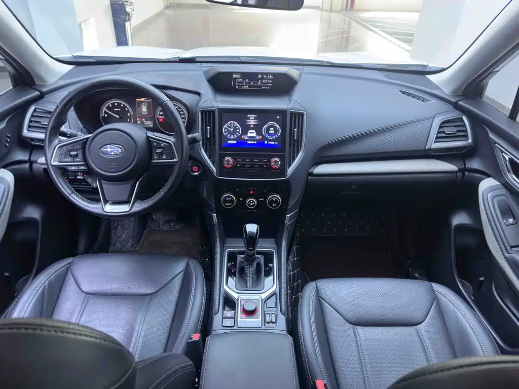 Forester 2022 2.0i AWD Deluxe Edition EyeSight купить на сайте DeffCars