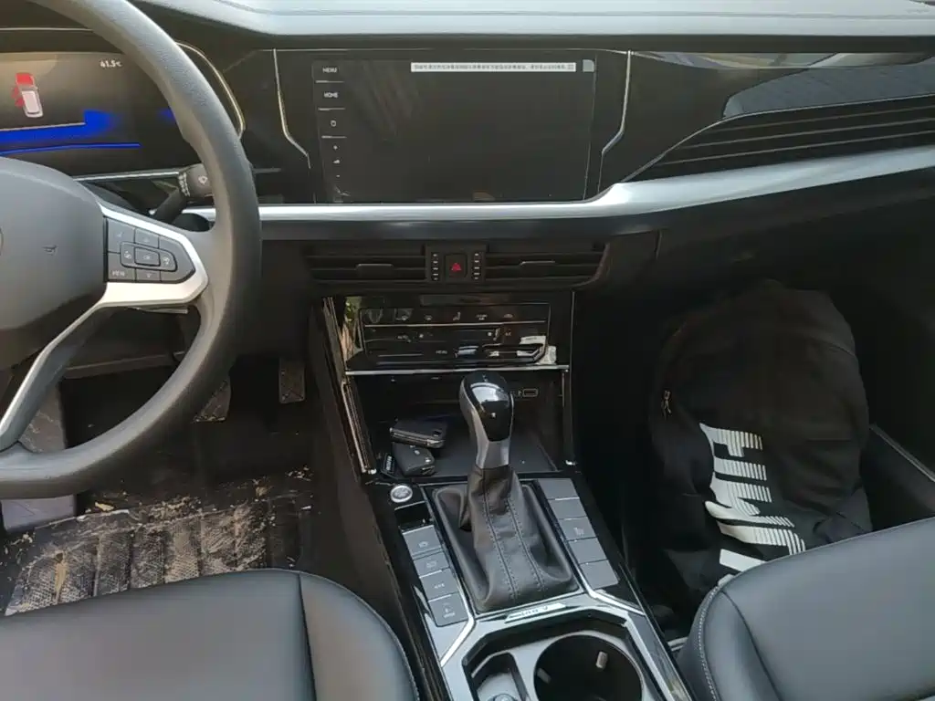 Passat Plug-in Hybrid 2025 430PHEV Hybrid Business Edition купить на сайте DeffCars