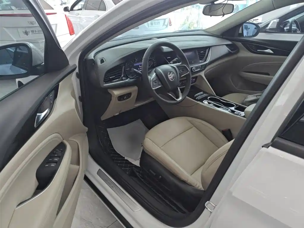 Regal 2020 552T Elite купить на сайте DeffCars