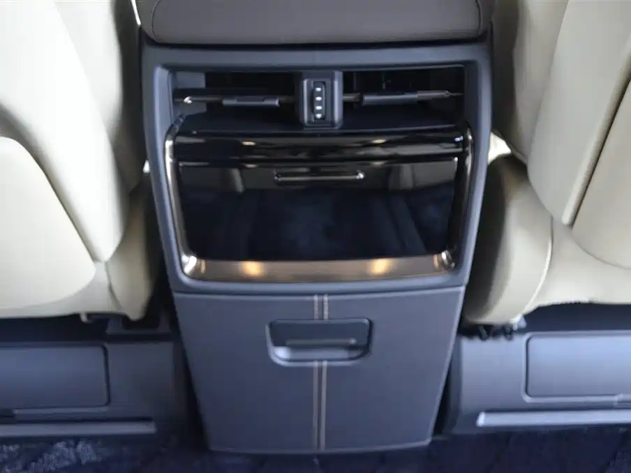Wilfa 2025 Crown Dual Engine 2.5L Black Gold Executive Edition купить на сайте DeffCars