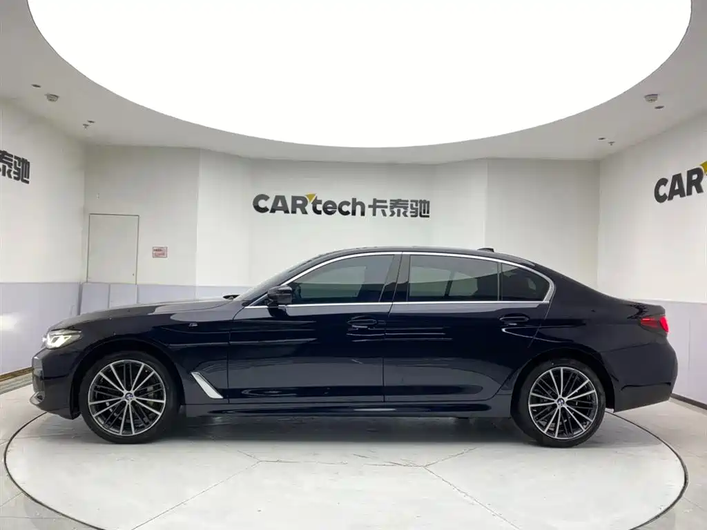 BMW 5 Series 2022 facelift 530Li leading M sports package купить на сайте DeffCars